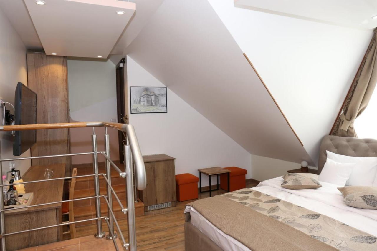 Casa Stefandra Hotel Breaza  Ngoại thất bức ảnh