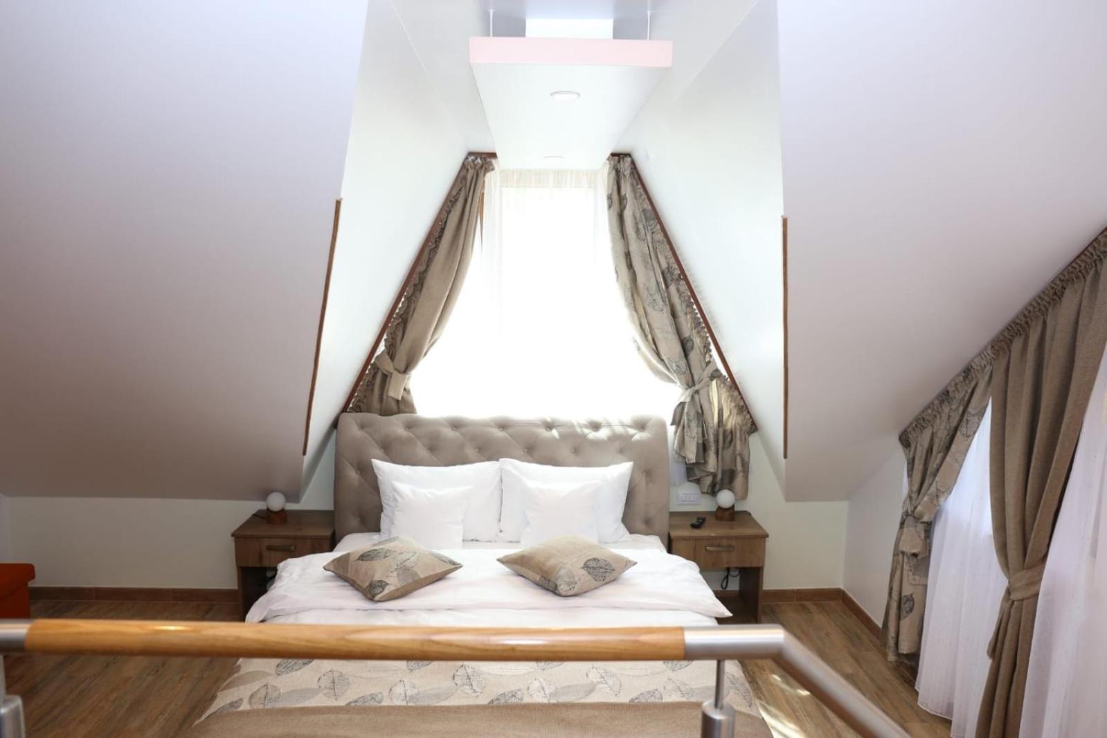 Casa Stefandra Hotel Breaza  Ngoại thất bức ảnh